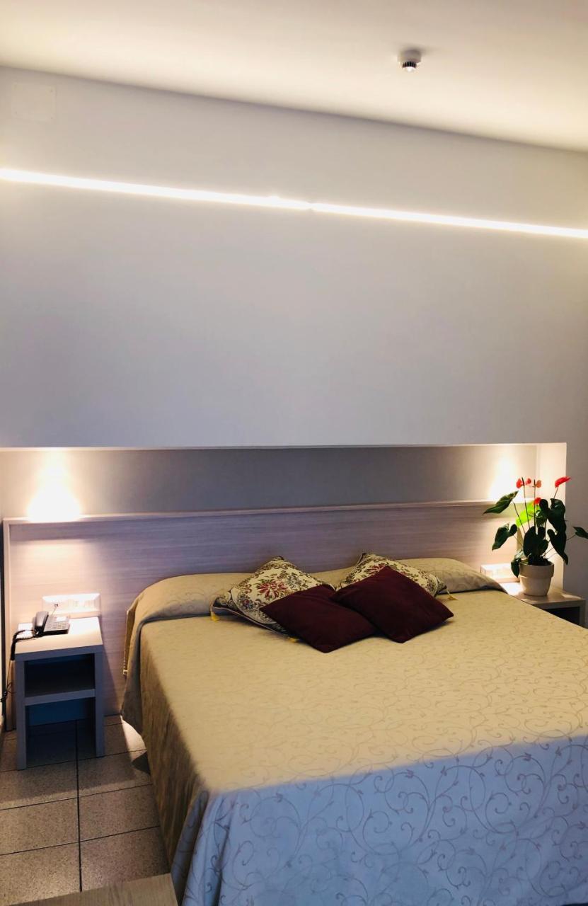 Hotel Delfina Signa Ngoại thất bức ảnh