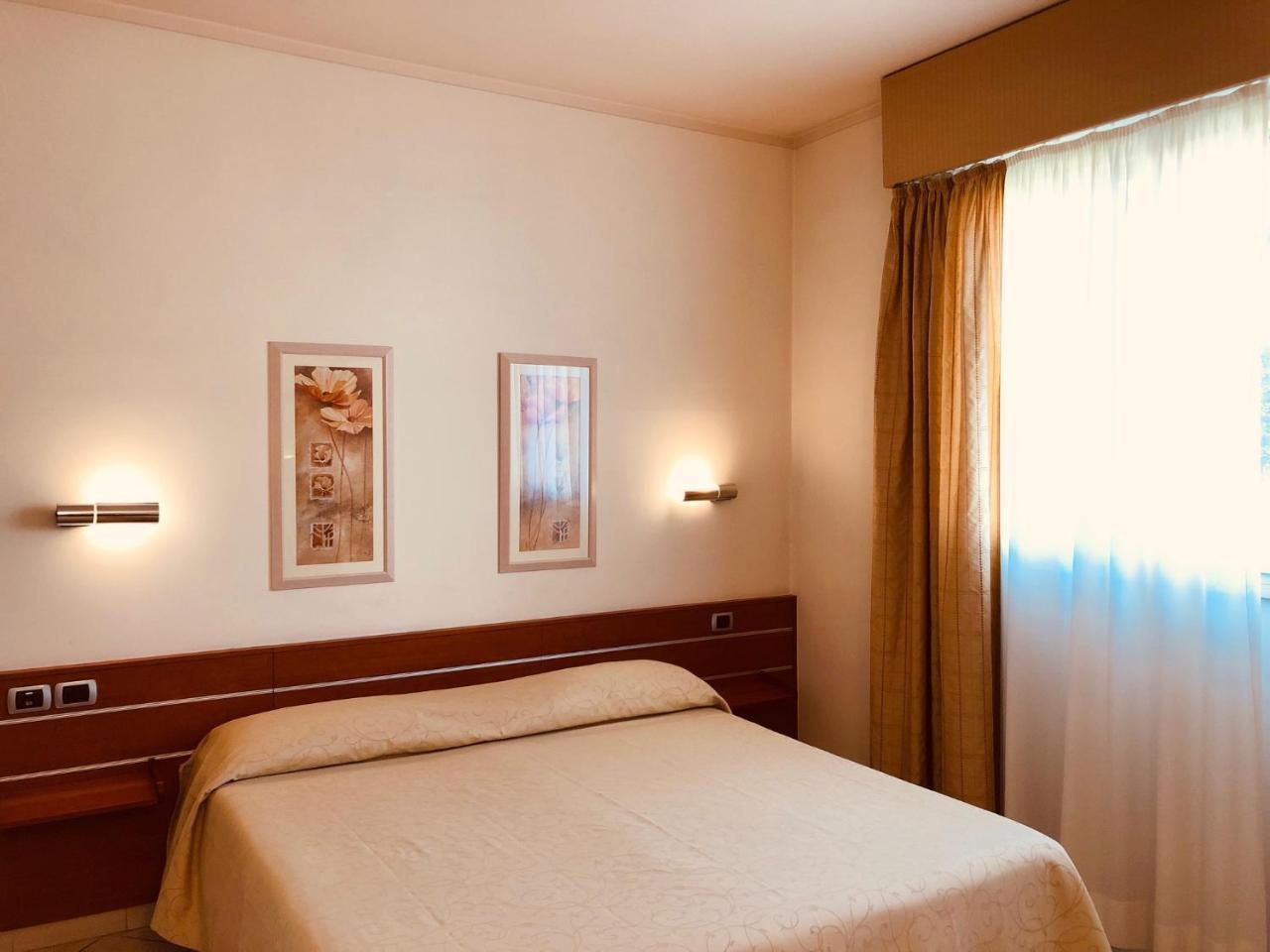 Hotel Delfina Signa Ngoại thất bức ảnh
